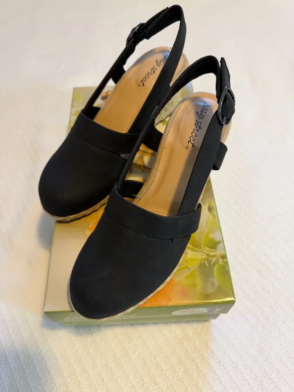 Easy Street Espadrille Wedge Sandal, Size 8 Black